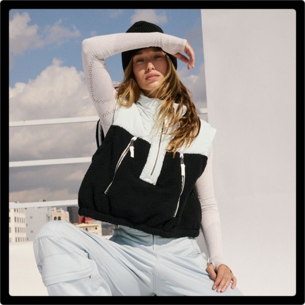 FP Movement by Free People Black and White Vest - Picture 3 of 8